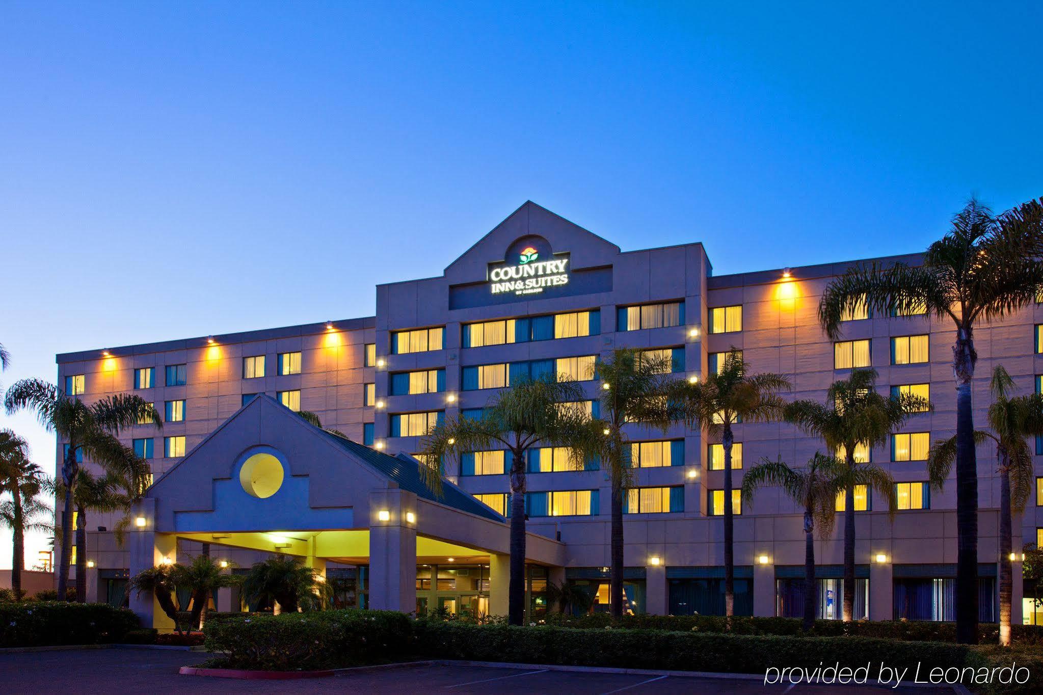 Country & By Radisson, North, Ca San Diego